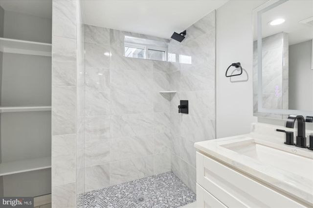 537 E DUNCAN AVE, Alexandria, VA 22301