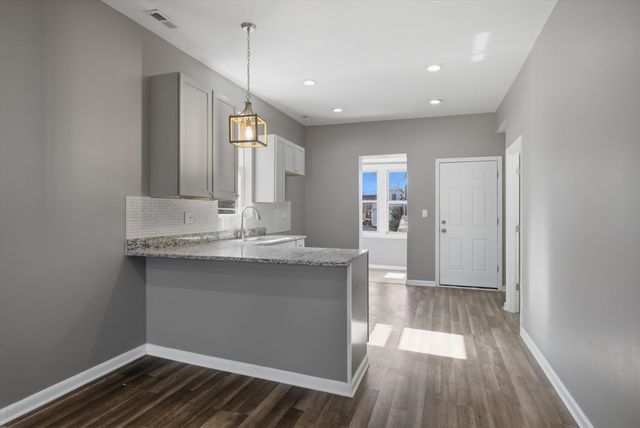 2812 S Trumbull Avenue, Chicago, IL 60623