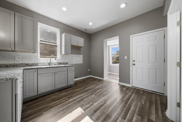 2812 S Trumbull Avenue, Chicago, IL 60623