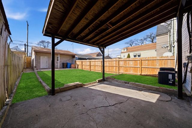 2812 S Trumbull Avenue, Chicago, IL 60623