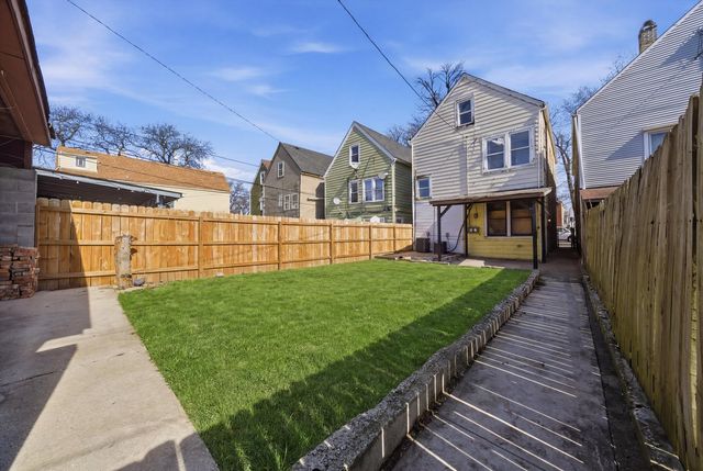 2812 S Trumbull Avenue, Chicago, IL 60623