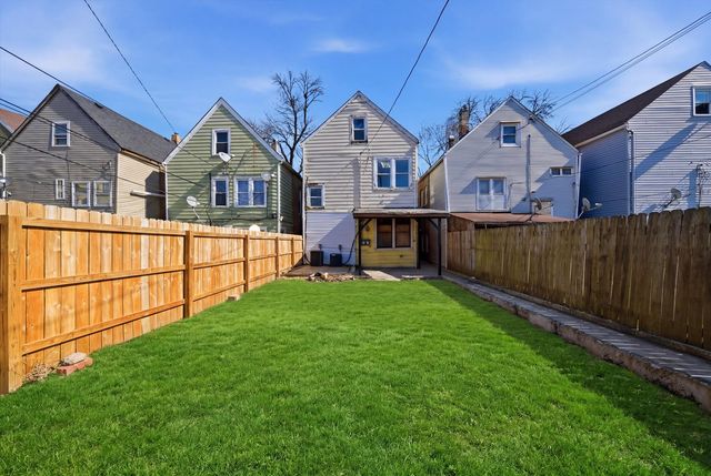 2812 S Trumbull Avenue, Chicago, IL 60623