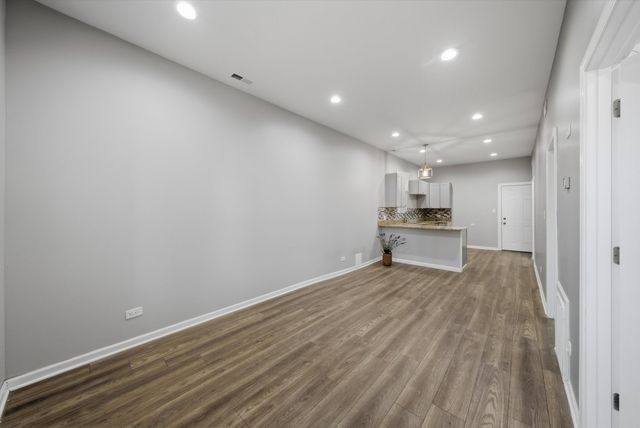 2812 S Trumbull Avenue, Chicago, IL 60623