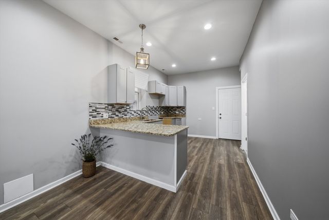 2812 S Trumbull Avenue, Chicago, IL 60623