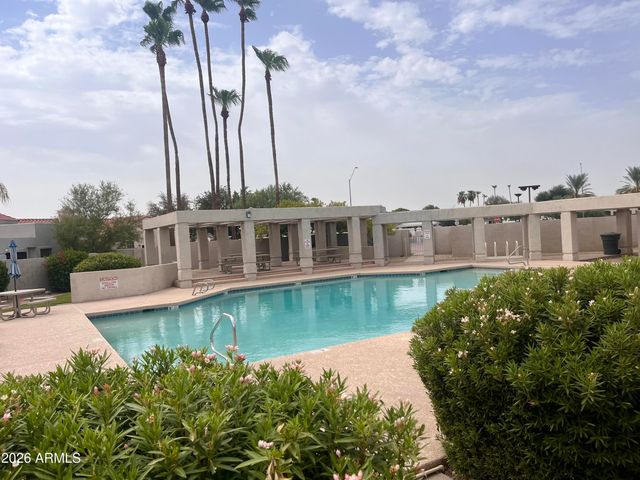 325 W LE MARCHE Avenue, Phoenix, AZ 85023