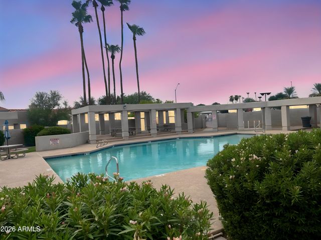 325 W LE MARCHE Avenue, Phoenix, AZ 85023