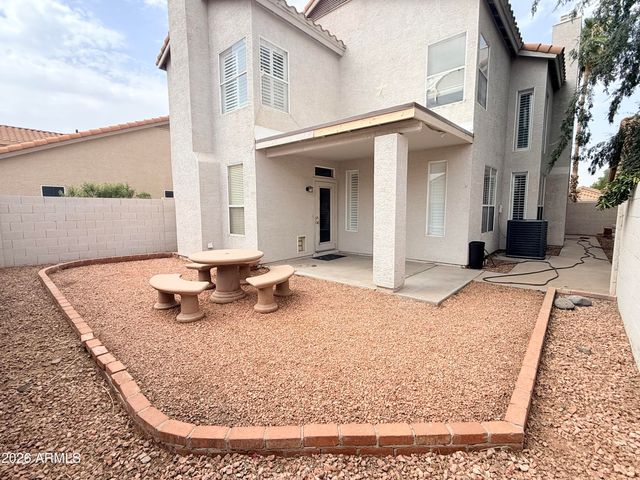 325 W LE MARCHE Avenue, Phoenix, AZ 85023