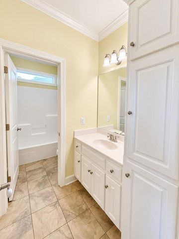 114 Brattleboro Ct, Dothan, AL 36301