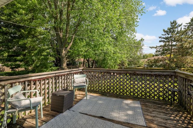 846 Jonathan Drive, Apple Valley, MN 55124