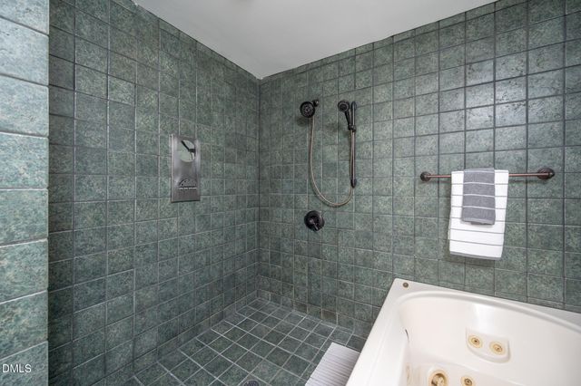 1109 Sourwood Circle, Chapel Hill, NC 27517