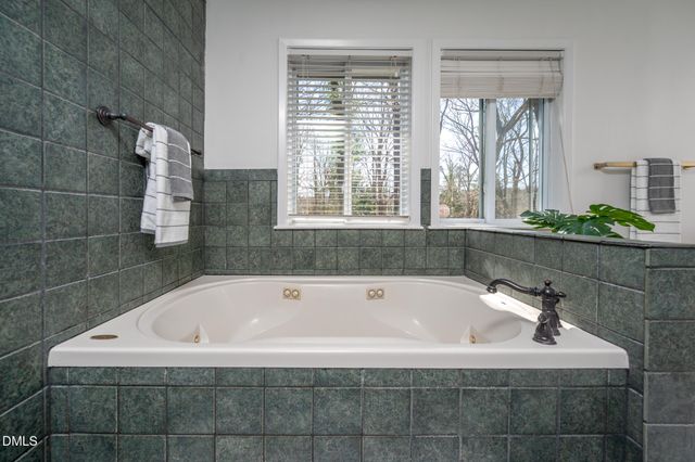 1109 Sourwood Circle, Chapel Hill, NC 27517