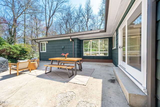 1109 Sourwood Circle, Chapel Hill, NC 27517