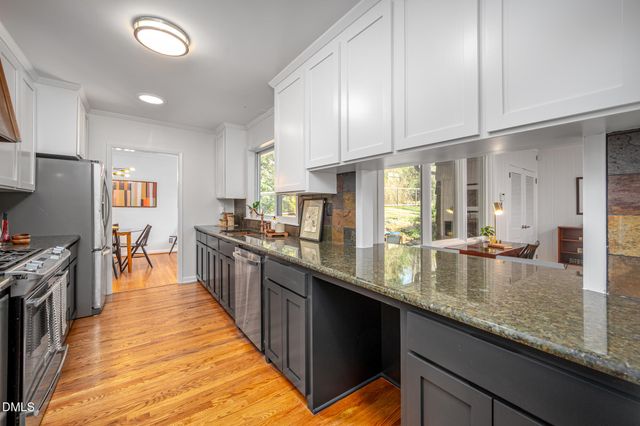 1109 Sourwood Circle, Chapel Hill, NC 27517