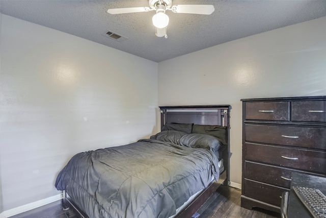 835 Shady Brook Lane, Red Oak, TX 75154