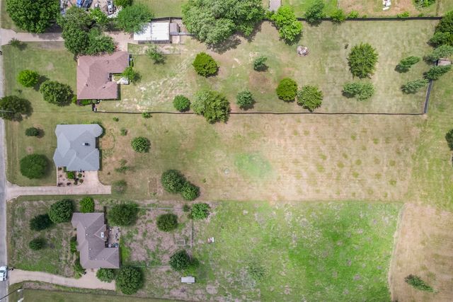 835 Shady Brook Lane, Red Oak, TX 75154