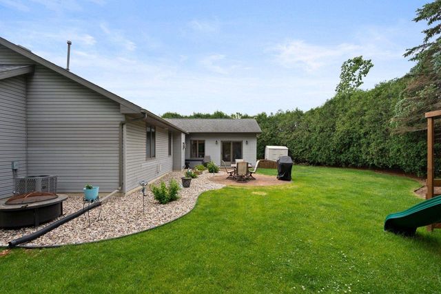 W2585 OAKBROOK COURT, Appleton, WI 54915