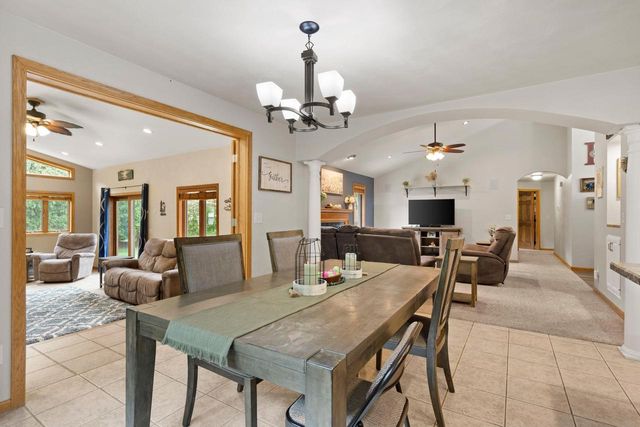 W2585 OAKBROOK COURT, Appleton, WI 54915