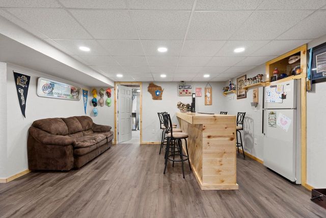 W2585 OAKBROOK COURT, Appleton, WI 54915