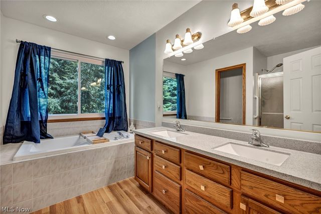 3371 Pine Hollow Place, Perry, OH 44081