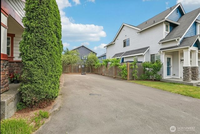 10015 1st Street NE, Lake Stevens, WA 98258