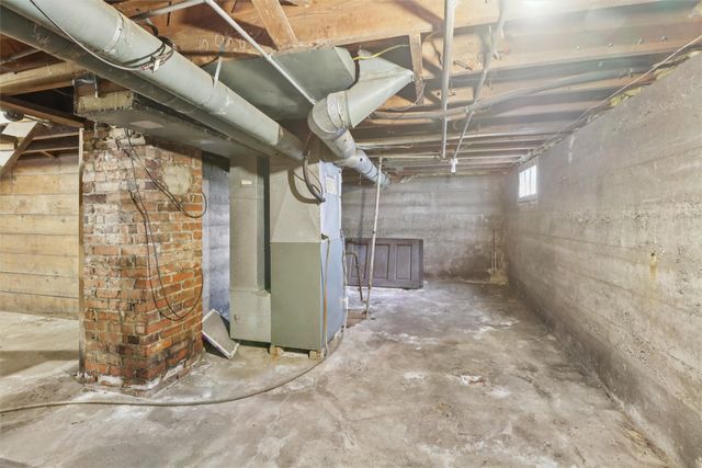 404 E 3rd Street, Woodward, IA 50276