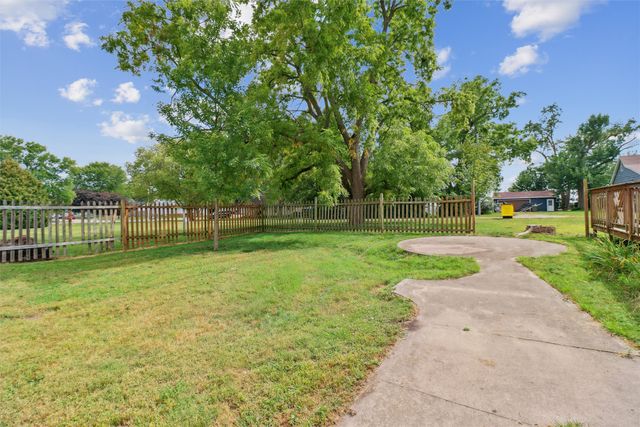 404 E 3rd Street, Woodward, IA 50276