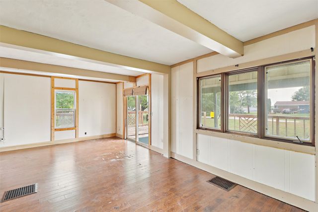 404 E 3rd Street, Woodward, IA 50276