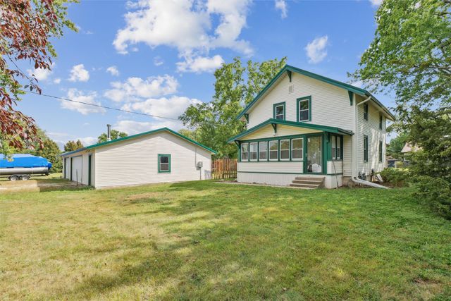 404 E 3rd Street, Woodward, IA 50276