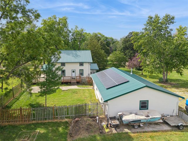 404 E 3rd Street, Woodward, IA 50276