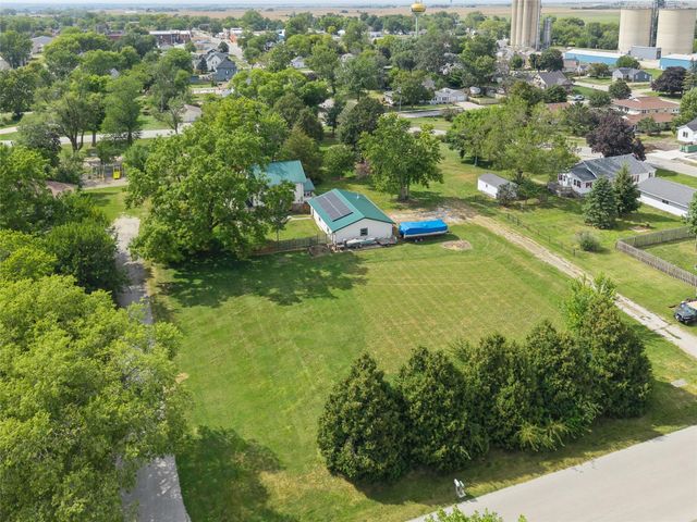 404 E 3rd Street, Woodward, IA 50276