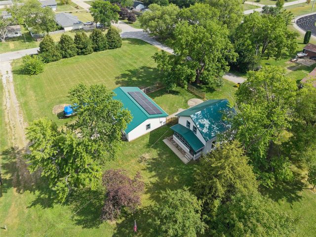 404 E 3rd Street, Woodward, IA 50276