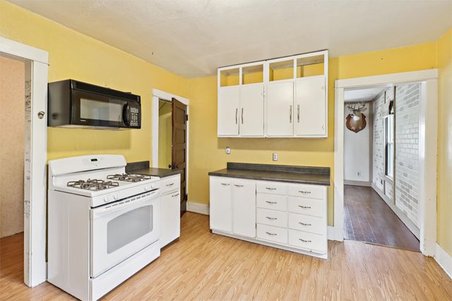 404 E 3rd Street, Woodward, IA 50276