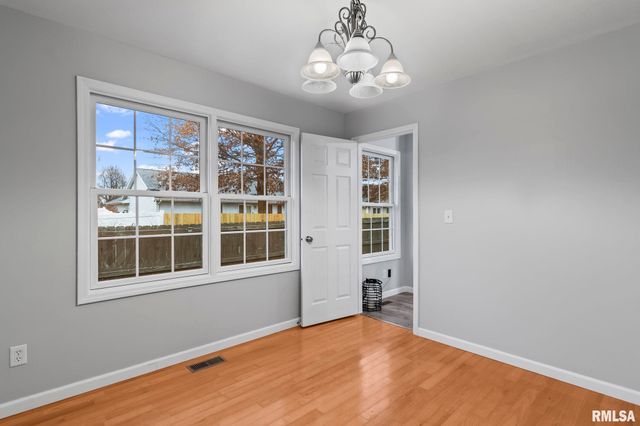 255 Possum Pass Court, Sherman, IL 62684