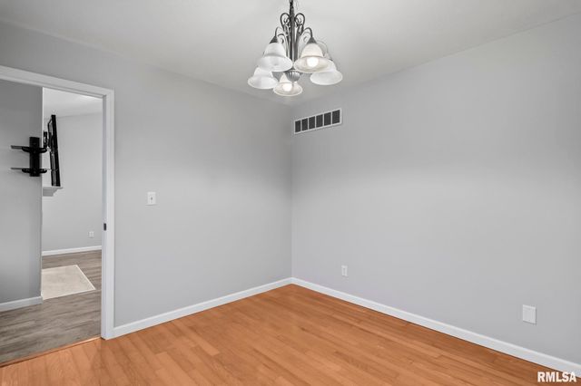 255 Possum Pass Court, Sherman, IL 62684