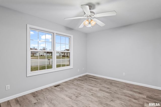 255 Possum Pass Court, Sherman, IL 62684