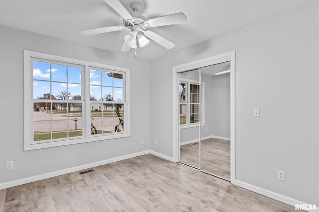 255 Possum Pass Court, Sherman, IL 62684