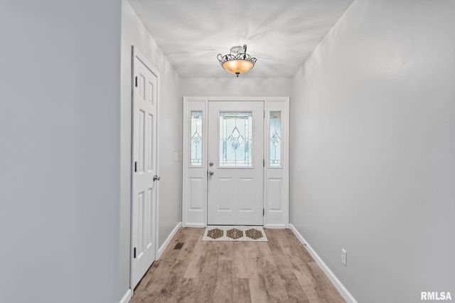 255 Possum Pass Court, Sherman, IL 62684