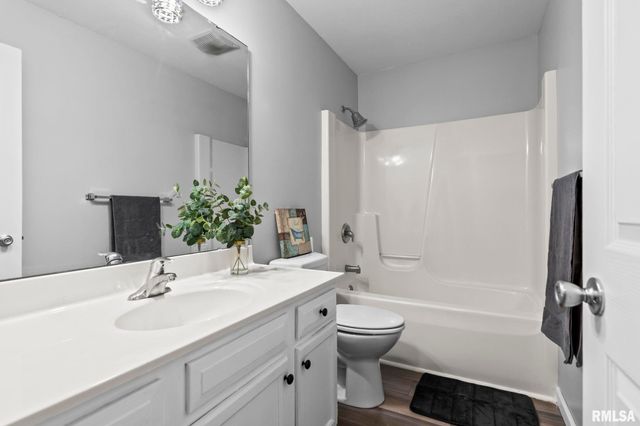 255 Possum Pass Court, Sherman, IL 62684