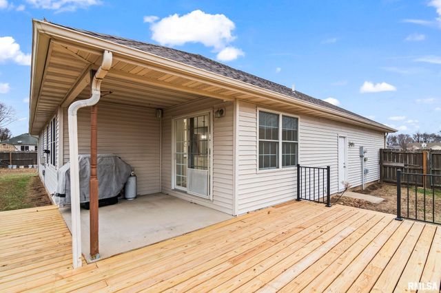 255 Possum Pass Court, Sherman, IL 62684