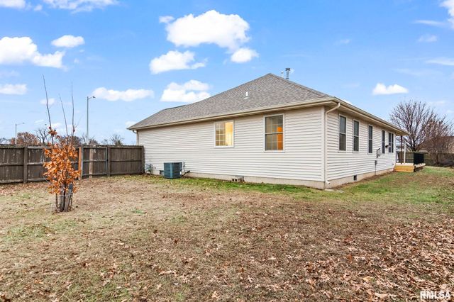 255 Possum Pass Court, Sherman, IL 62684