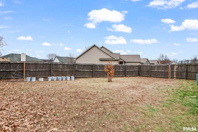 255 Possum Pass Court, Sherman, IL 62684