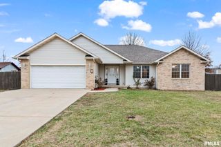255 Possum Pass Court, Sherman, IL 62684