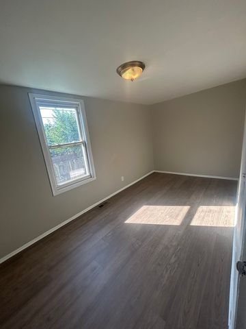 644 W 49th Street 1f, Chicago, IL 60609