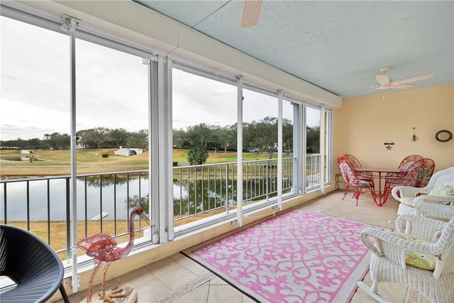 5085 Harmony Circle 201, Vero Beach, FL 32967