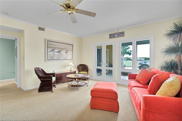 5085 Harmony Circle 201, Vero Beach, FL 32967