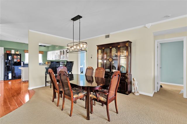 5085 Harmony Circle 201, Vero Beach, FL 32967