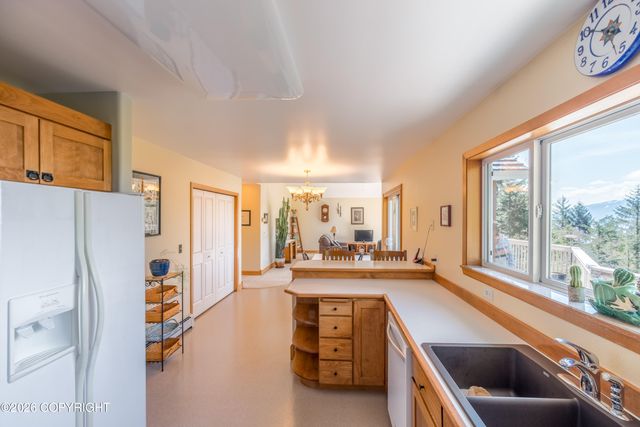 12444 Cloudberry Lane, Ketchikan, AK 99901