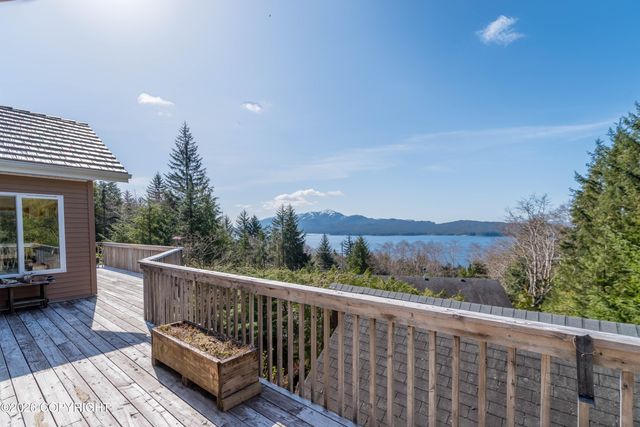 12444 Cloudberry Lane, Ketchikan, AK 99901