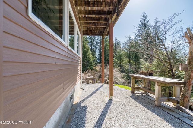 12444 Cloudberry Lane, Ketchikan, AK 99901