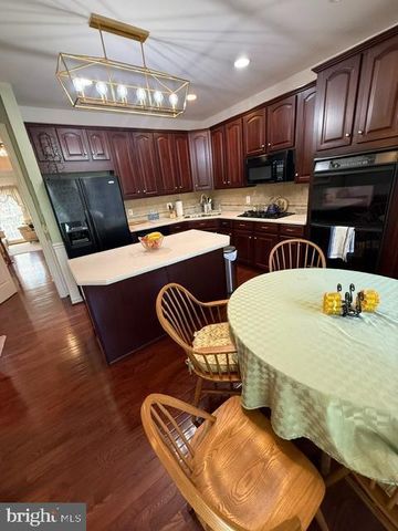 43804 BENT CREEK TER, Leesburg, VA 20176
